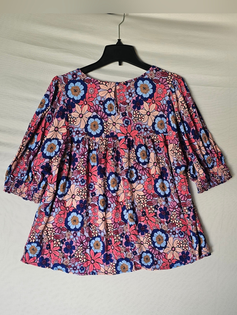 Terra & Sky Floral Smocked Top - Size 2X (20W-22W) - Picture 9 of 14